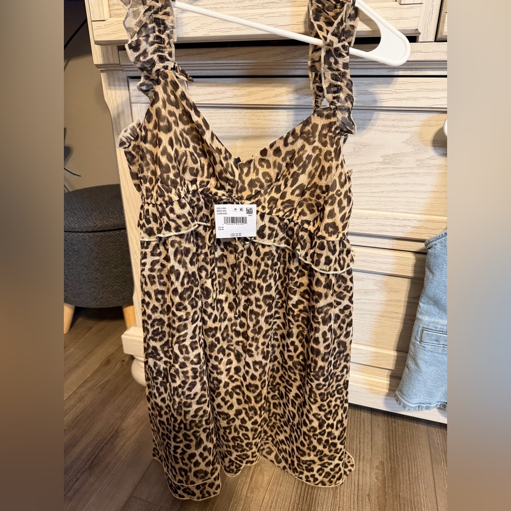American Eagle Leopard Print Sleeveless Dress
NWT